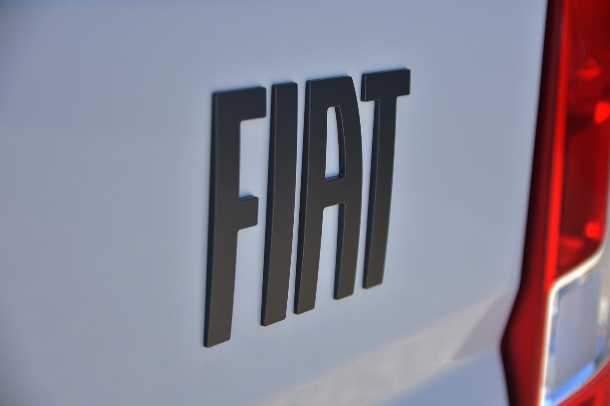 Zdjęcie pojazdu wewnątrz i na zewnątrz