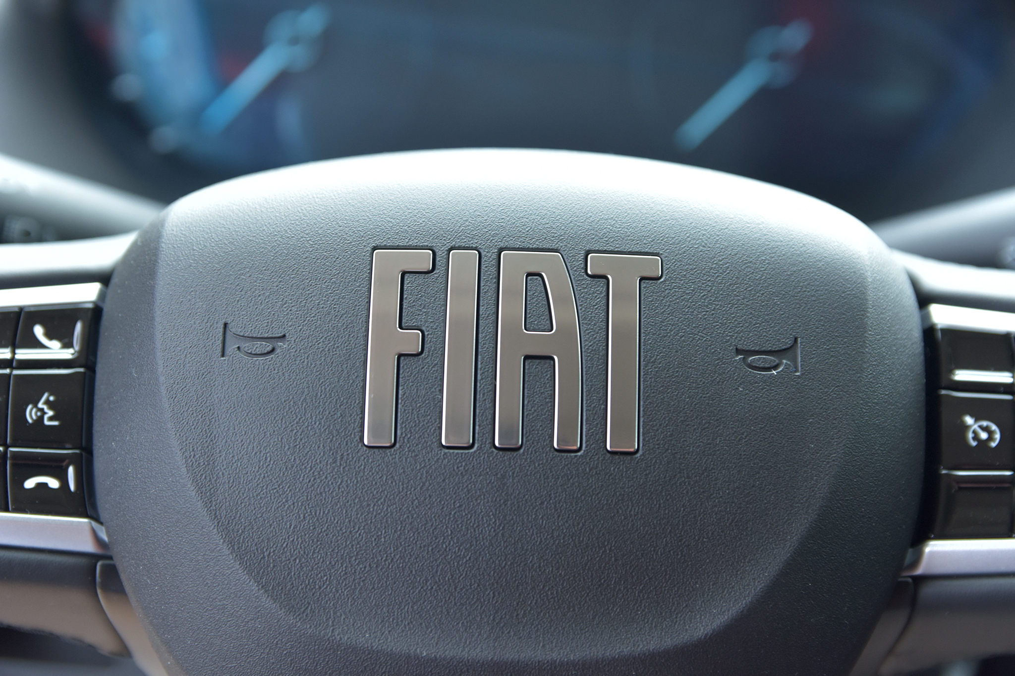 Zdjęcie pojazdu wewnątrz i na zewnątrz